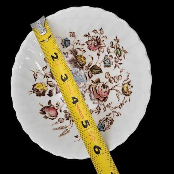 4 Vintage Staffordshire Bouquet 6" Cereal Bowls by Johnson Brothers England - Picture 8 of 8